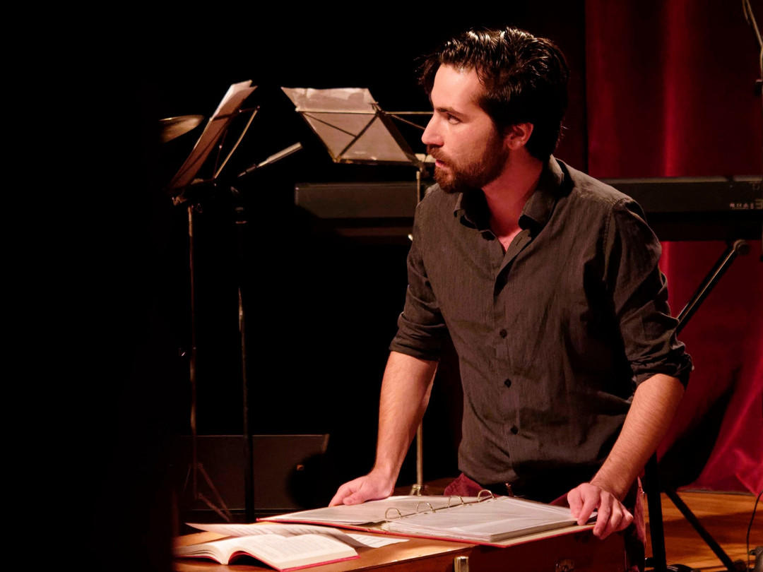 Image galerie Celui qui chante