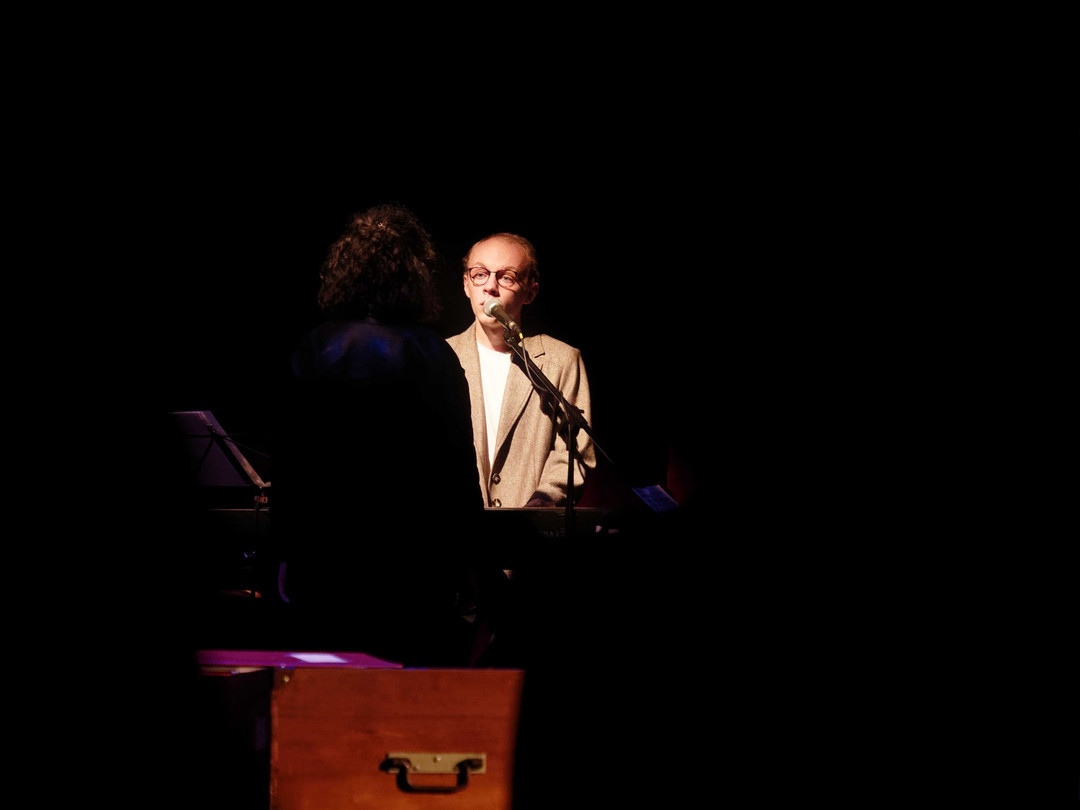 Image galerie Celui qui chante